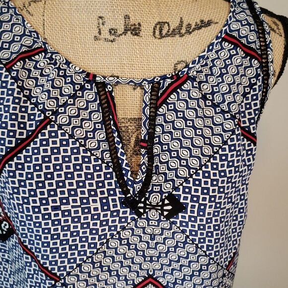 EUC Greylin abstract print sleeveless top - Picture 5 of 5
